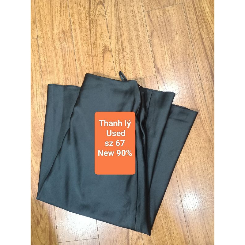 (UNI tag Nhật) NỮ- Chân váy midi lụa satin dáng xoè dài -Satin Narrow Flare Skirt | BigBuy360 - bigbuy360.vn