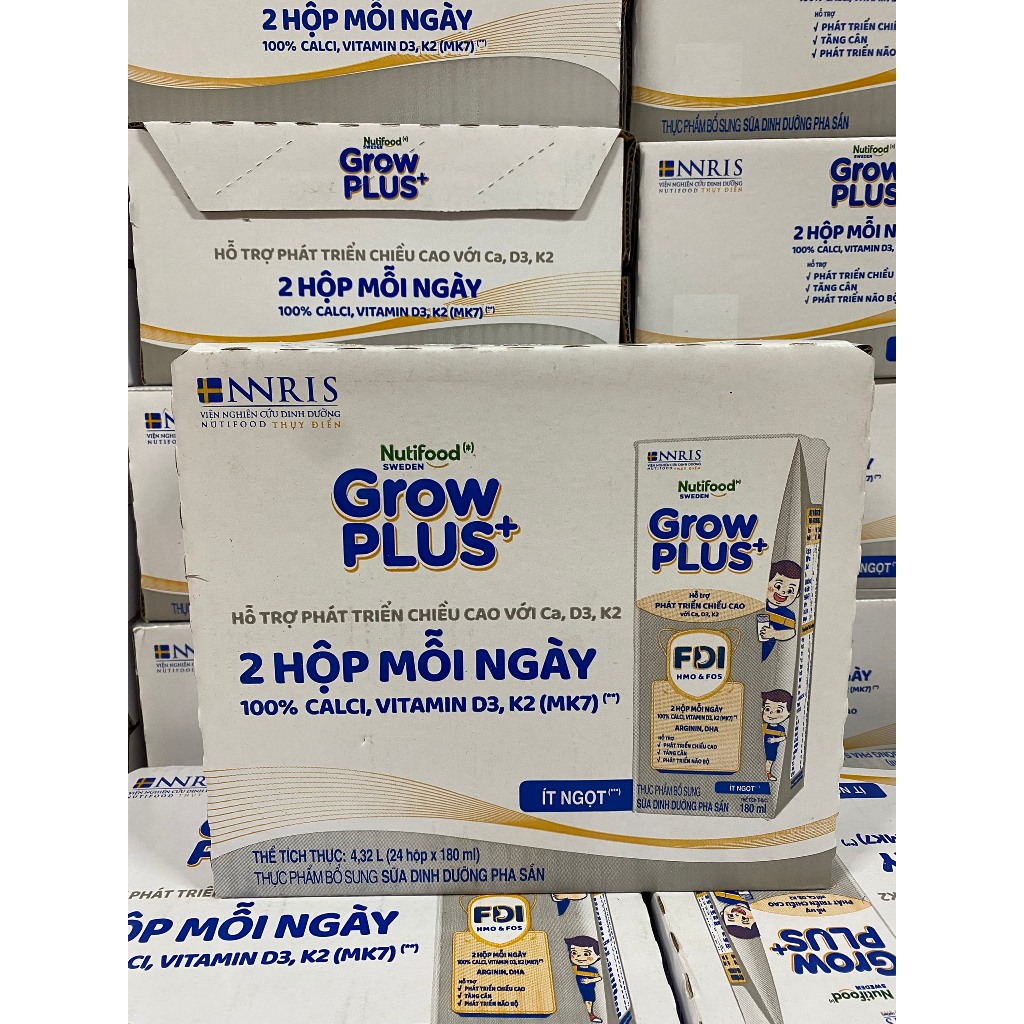 NUTIFOOD - Thùng 48 hộp sữa nước Grow bạc 180ml Grow Plus+