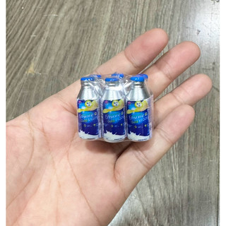 mô hình tủ thuôc y tế, sữa lon