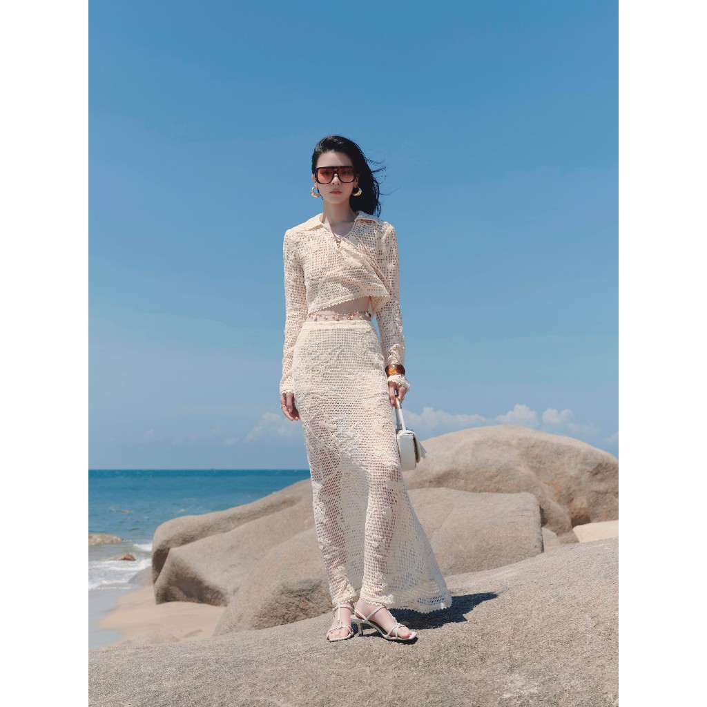 Set áo croptop và chân váy dáng dài, K Closet Creammy Crochet Set, thời trang thiết kế K Closet S401