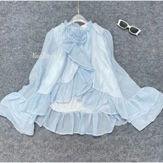 Áo Kiểu Nữ Tay Loe Chất Voan Tơ Mềm Hai Lớp Đính Kèm Bông Hoa Phong Cách Tiểu Thư Sang Chảnh