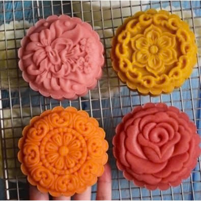 Khuôn trung thu lò xo 4 mặt 200gr - 250gr