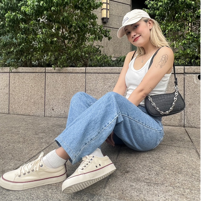 Giày Sneaker Nữ Nam - Vải Canvas Unisex C40 Off/white Dincox Đơn Giản Tinh Tế Shoes Đế Bằng | BigBuy360 - bigbuy360.vn
