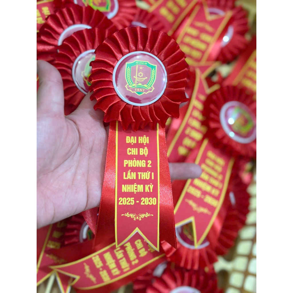 Hoa cài áo đại hội, hoa cài sự kiện, hoa cài họp lớp