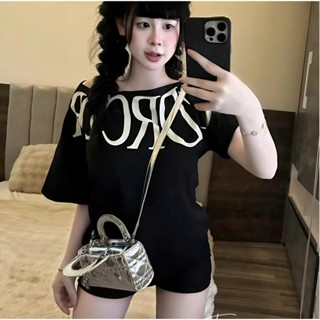 Set Áo Chữ Lệch Vai Mix Quần Đùi Ôm Body - Áo Chất Cotton Quần Chất Thun Trơn Co Giãn 4 Chiều Dành Cho Nữ Mặc Hè (set áo