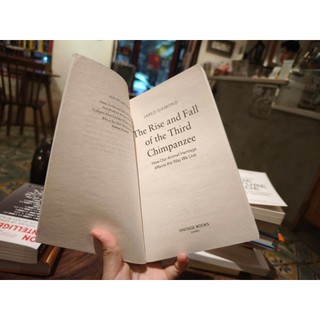 Sách - The Rise and Fall of the Third Chimpanzee by Jared Diamond - Science/ Nonfiction in English