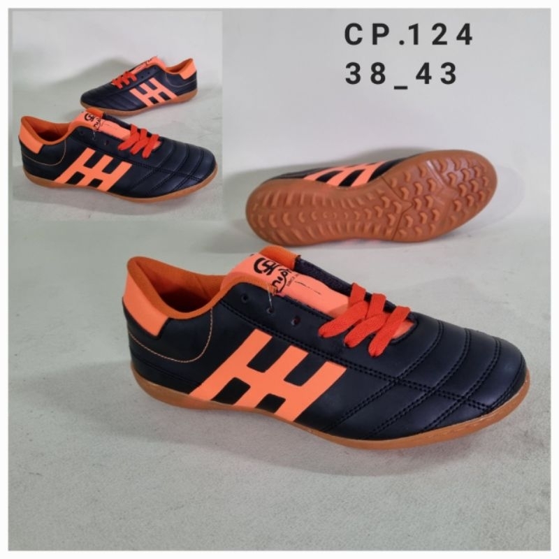 Giầy đá banh Futsal và sân cỏ nhân tạo siêu giảm giá.