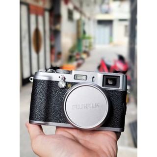  Máy ảnh Fujifilm X100 - cản biến Cmos 12.3 Megapixel - Thiết kế cổ điển - Made in Japan - Mới 95% 