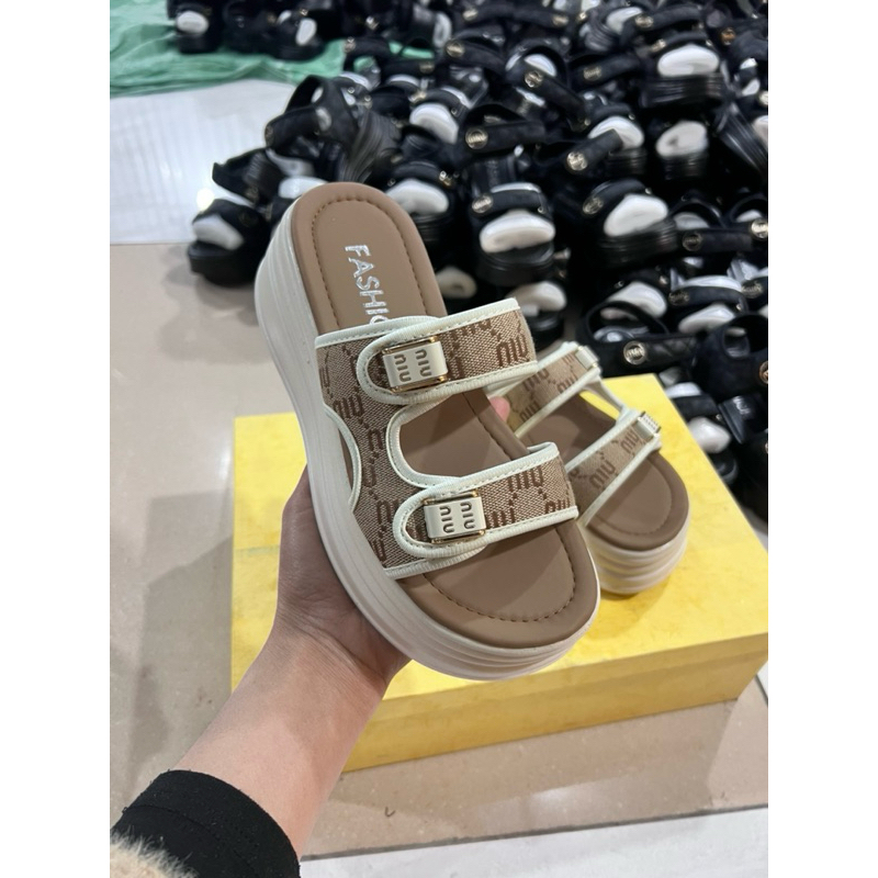 Dép nữ Đế Cao. 2cầu quai vải lót da. đế xuồng cao 6cm (Mẫu 3)