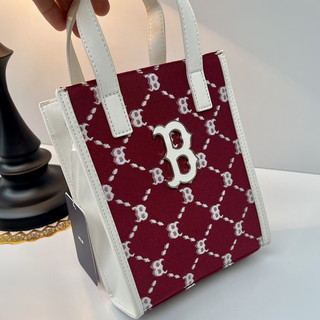 túi xách tay + đeo chéo mlb size 17*6*20cm logo kim loại ha