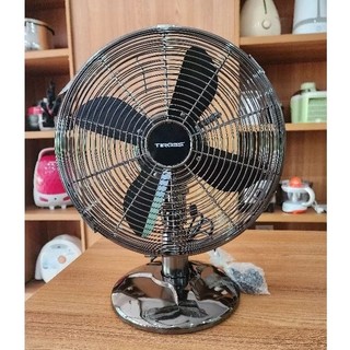 Quạt bàn Tiross TS952 (Vỏ hợp kim)