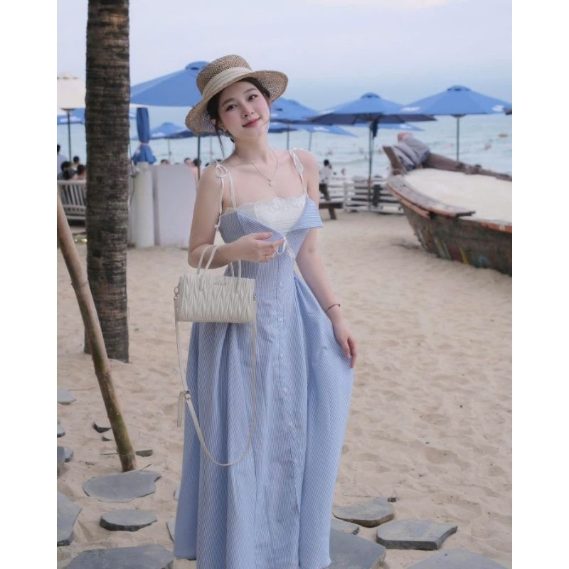 Đầm maxi hai dây kẻ xanh hottrend đi biển thì quá đẹp mơ mộng, hàng thiết kế