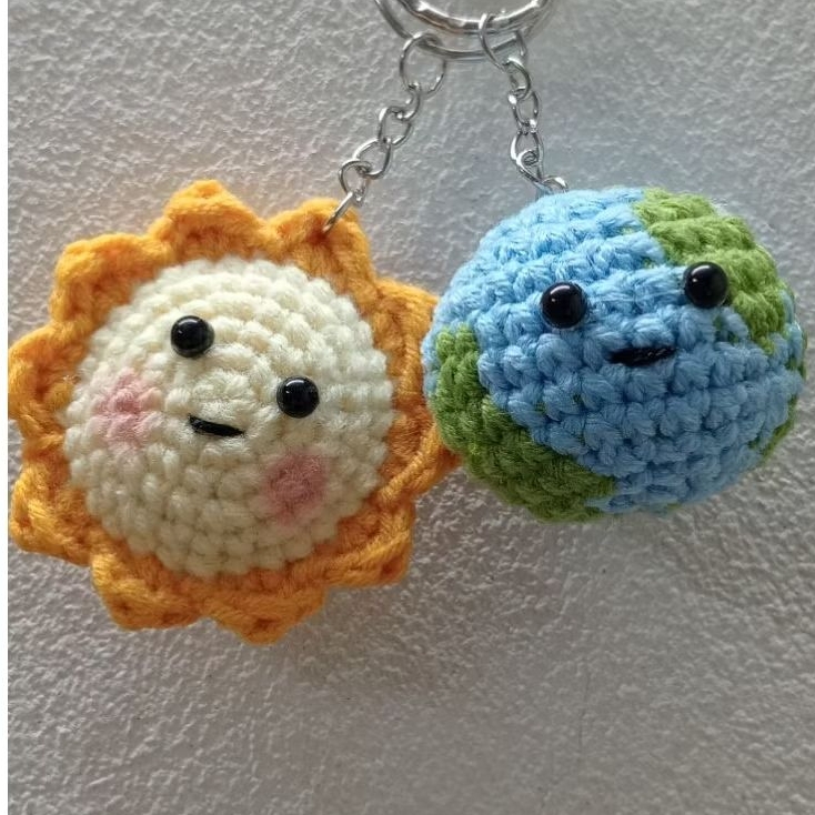 Móc khoá đôi Trái Đất và Mặt Trời - Móc khoá handmade