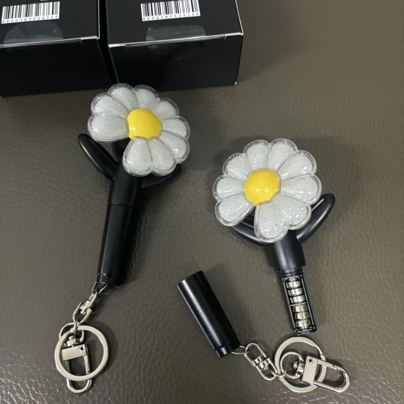 (Ảnh thật )Móc khóa bông hoa G-Dragon phát sáng thần tượng Kpop BIGBANG Mini Lightstick