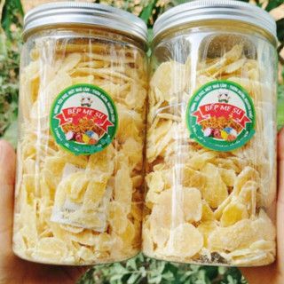 Mứt gừng sẻ nhà làm thơm ngon, lát mỏng dễ ăn, nhiều công dụng cho sức khoẻ, hút chân không 500g