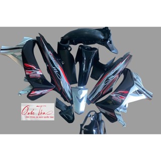 Dàn áo sirius màu đen phối bạc, dán sẵn tem. nhựa ABS 1/2