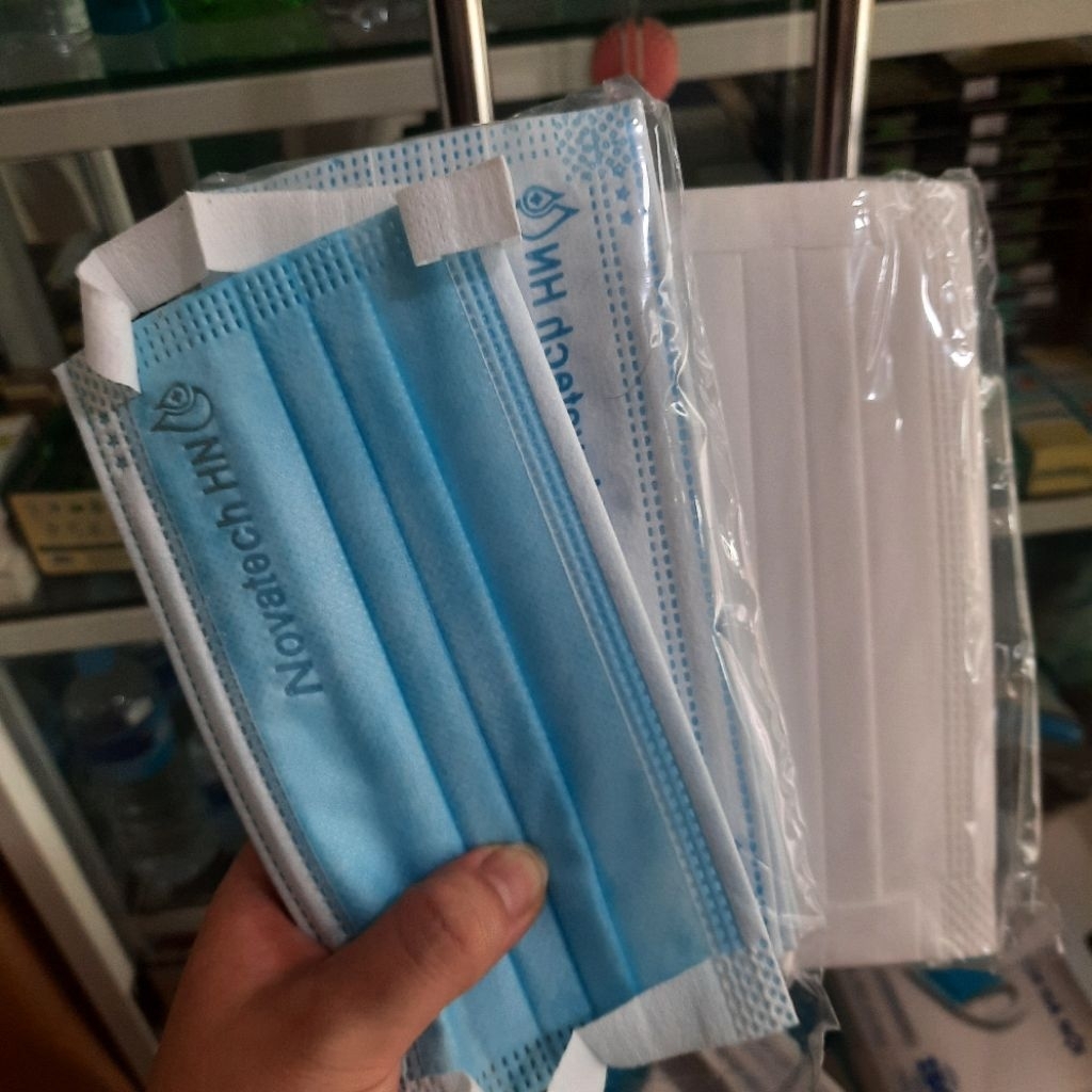 Khẩu trang y tế quai to mềm không đau tai 4 lớp Novatech Hà nội (Hộp 50c)