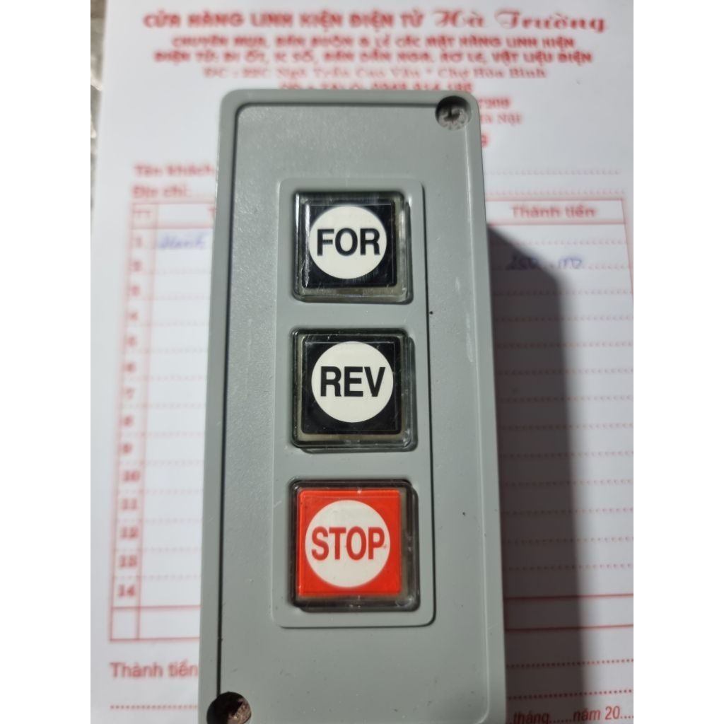 Công tắc 3 nút TPB -3