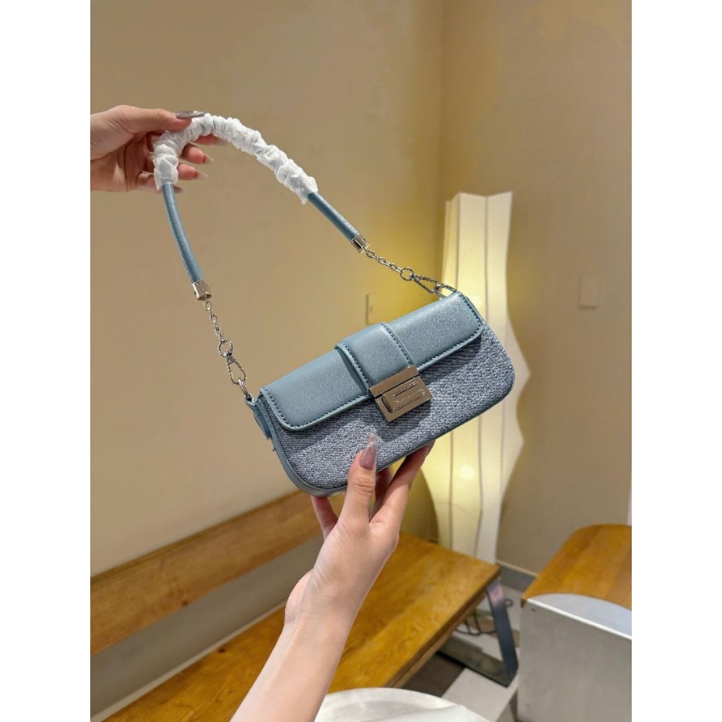 Hapas lo moi mới sieu xinh. Size :20. Có dây đeo đủ