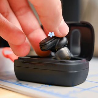 Tai nghe Bluetooth, Tai nghe Bluetooth Skuncandi Đim 3