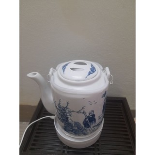 Ấm tích Bát Tràng