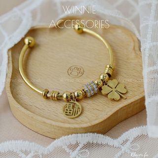 Vòng tay nữ Titan Open Charm