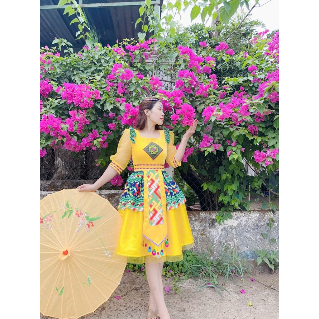 Bộ Trang Phục Thổ Cẩm Nữ H'Mông - H'Mông Nữ 3 - Trang Phục Biểu Diễn Xuân Hằng