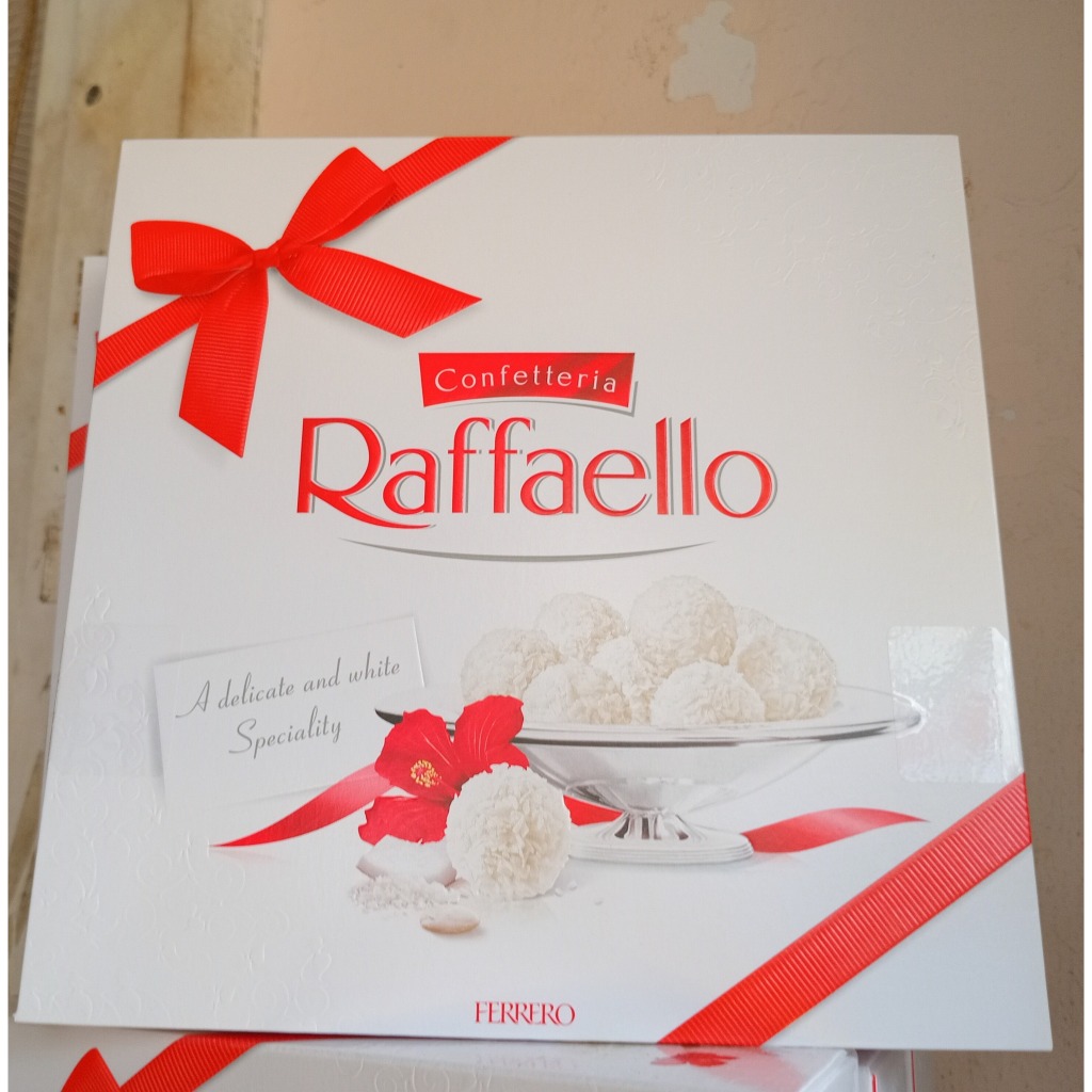 Socola dừa Raffaello Đức (240g)