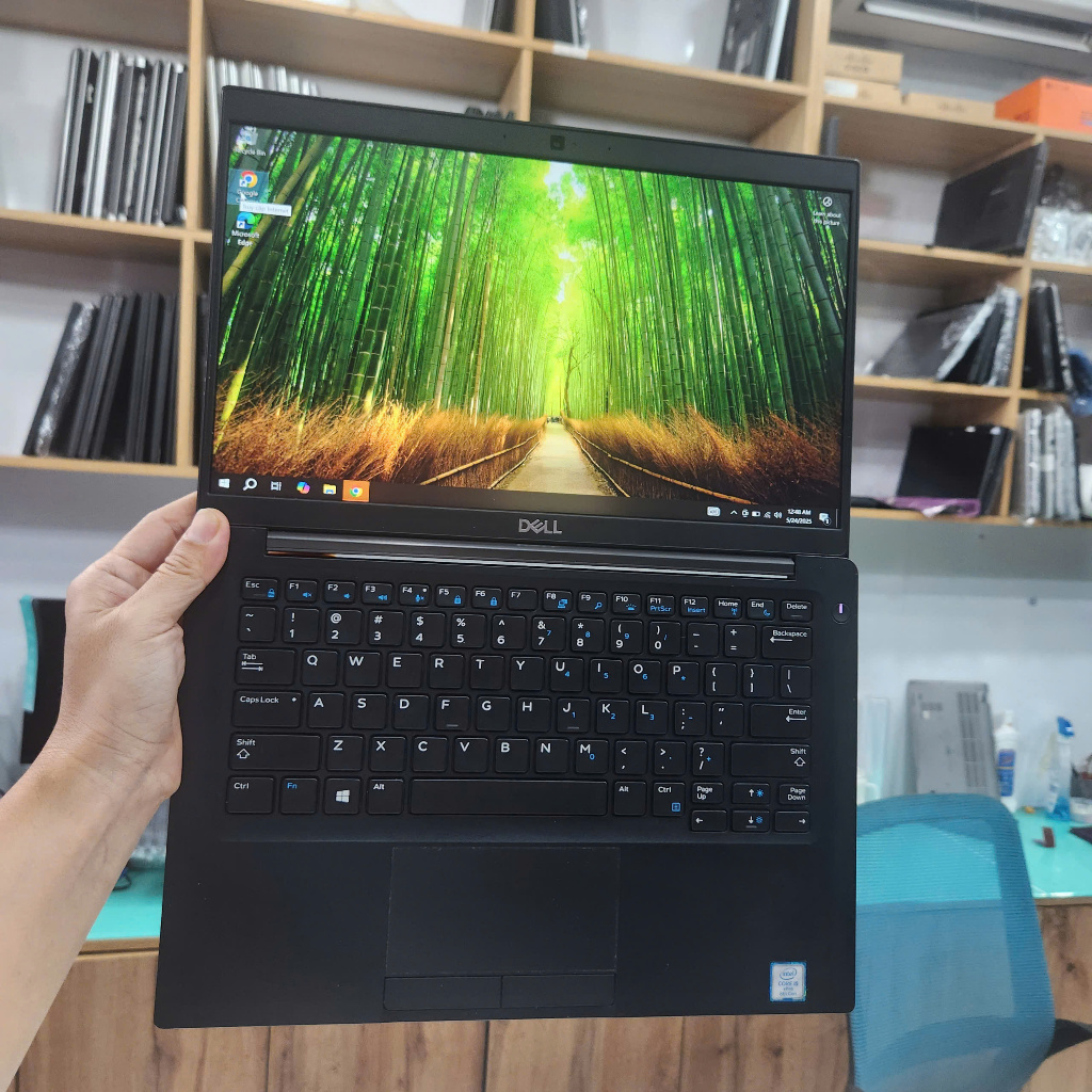 Dell latitude e7390 Core i5-8350U mỏng nhẹ và mạnh mẽ