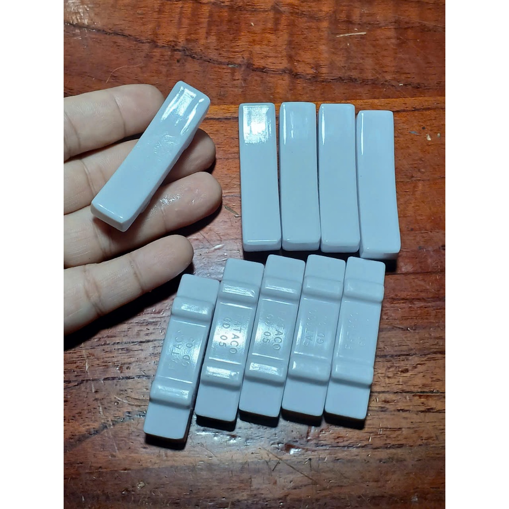 Gác Đũa Nhựa Melamine màu Trắng GĐ 05 - dài 5cm x 1cm x 1 cm,