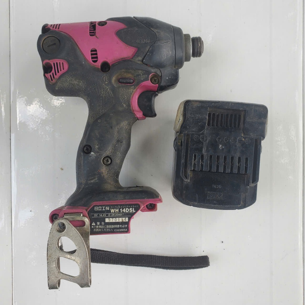 Vít Hitachi 14.4v (Thân máy  + vỏ pin)