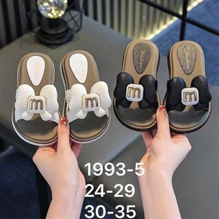  Dép bé gái nơ chữ m dép lê nhựa rửa nước mẫu mới 2025 đế bệt màu nâu 2cm quai chữ H màu trắng đen xinh xắn dễ thương 