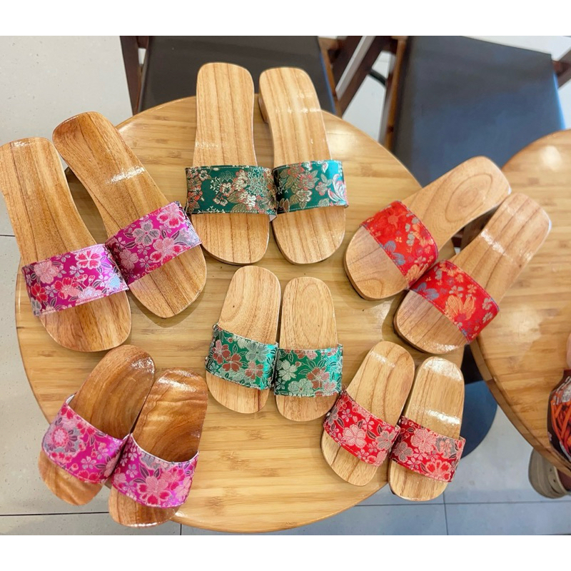 Guốc gỗ mộc be va mẹ 3phan quai gấm (mã 8)