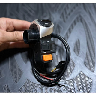 Công tắc đèn còi xe 133S