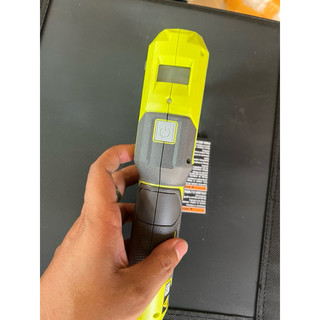 Bơm xe pin ryobi 4v