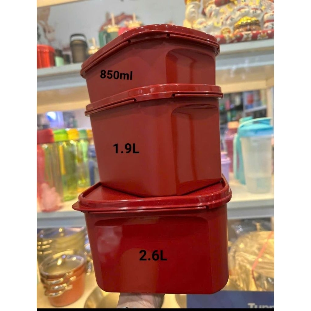 Hộp đựng kim chi thực phẩm màu tupperware chính hãng.