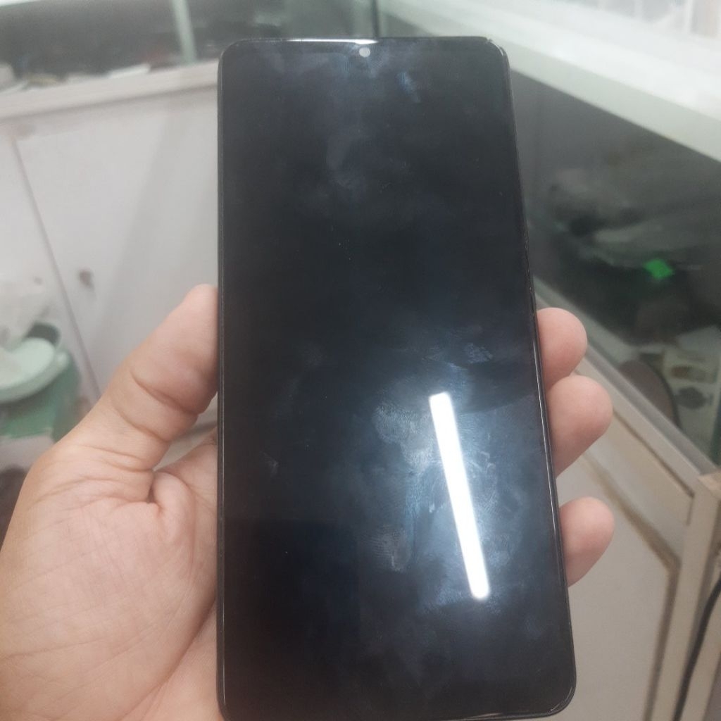 Màn hình sam sung A22 4g cũ liền khung cảm ứng hơi kém dùng chống cháy