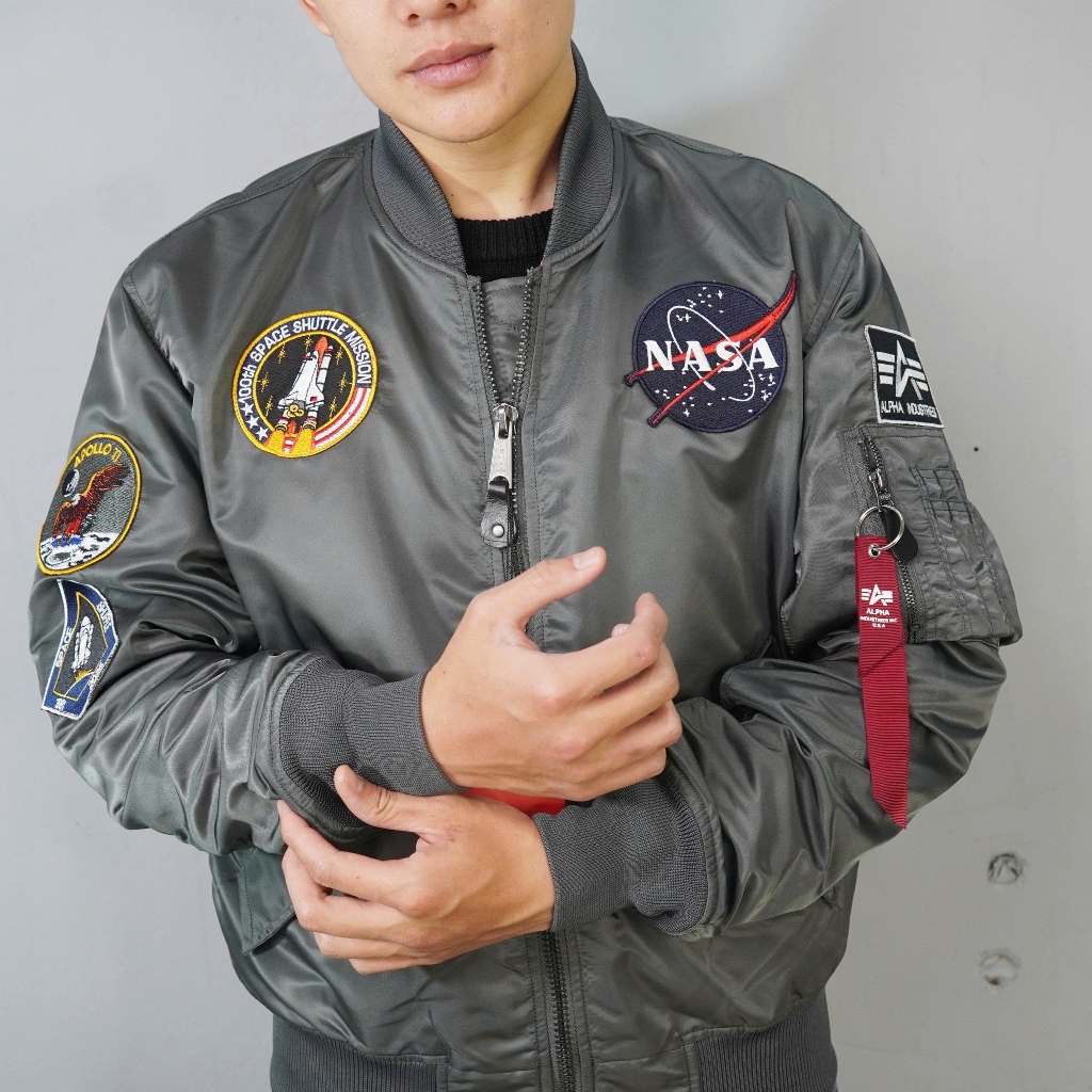 Áo Khoác Bomber Nam Phong Cách Phi Hành Gia NASA - Lót Cam Nổi Bật, Chống Gió Cực Tốt