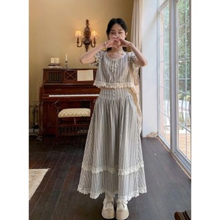 Bộ Váy Dài Nữ Kèm Áo Sọc Nhẹ Tay Ngắn Phối Nơ Trước Ngực, Ren 2 Tầng Dịu Dàng Phù Hợp Gu Nhẹ Nhàng