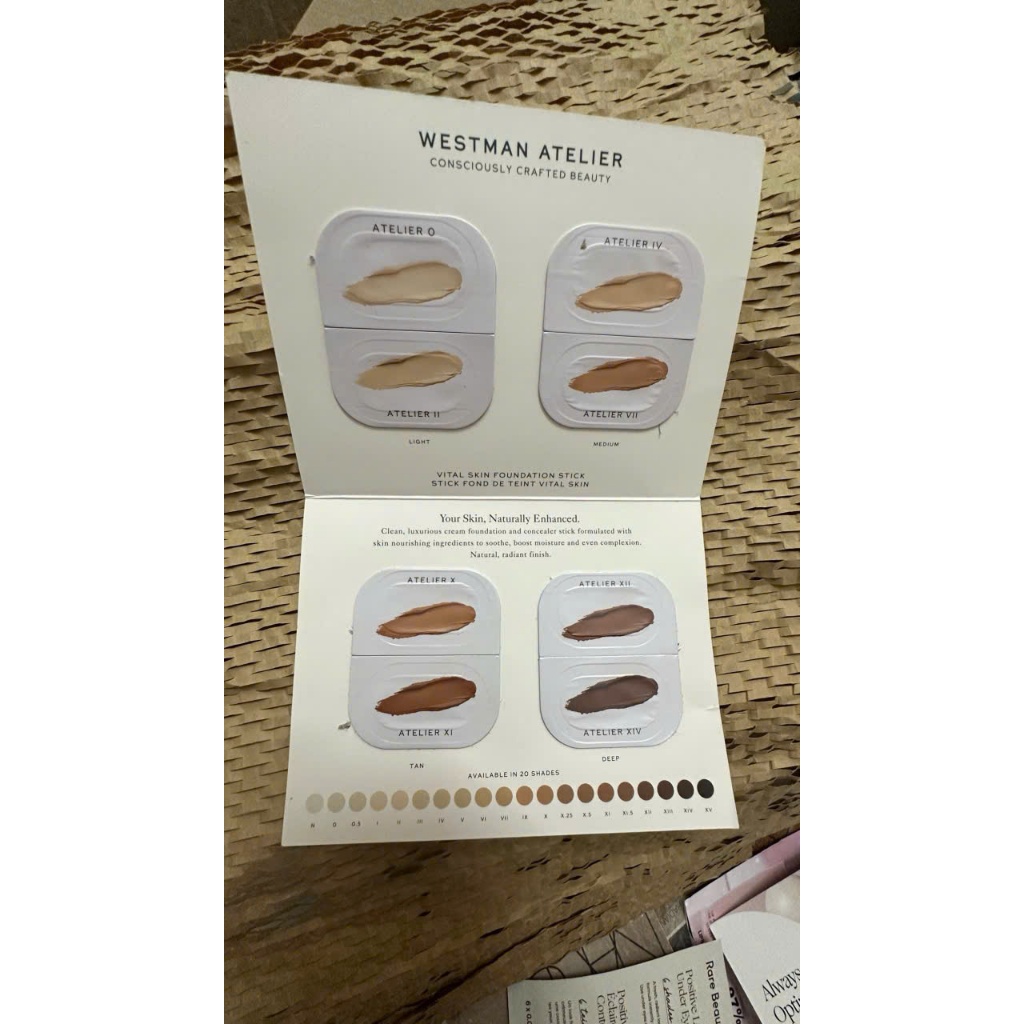 Kem nền Vital Skincare Dewy Foundation Drops Westman Atelier