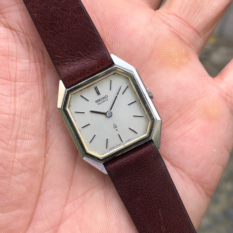 Đồng hồ Nữ SEIKO  tank vintage dây da