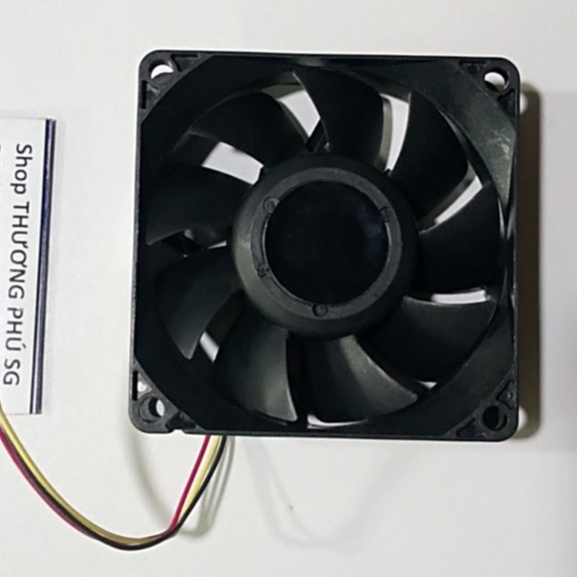 Quạt 7Cm, dày 2.5Cm / Điện áp DC 12V, Loại 2 dây, Quạt tháo LK (Kích thước Fan: 7Cm x 7Cm x 2.5Cm)