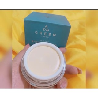 KEM DƯỠNG TRẮNG DA  của Nhật