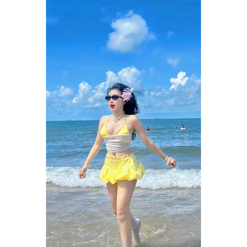 [S2.4072] Set 3 Món Bikini Đi Biển Áo 2 Dây Kẻ Caro Kèm Quây Thêu Nơ Mix Quần Bí Phồng 4 Màu ( áo có mút ngực) | BigBuy360 - bigbuy360.vn