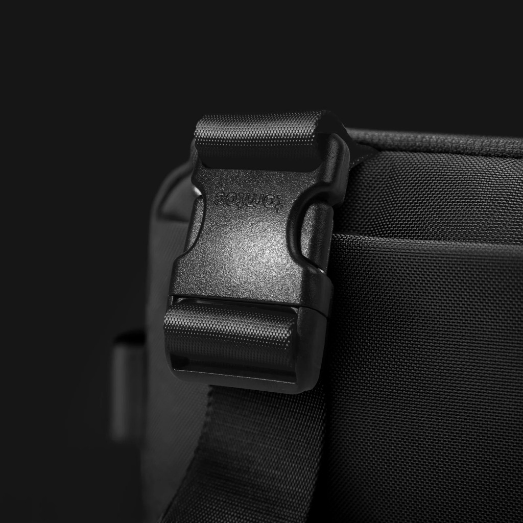 Túi đeo chéo Tomtoc (USA) Lightweight Sling Bag T21 chính hãng, bền bỉ, nhiều ngăn đựng, kháng nước | BigBuy360 - bigbuy360.vn