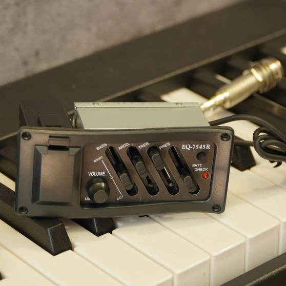 EQ 7545R bộ khuếch đại âm thanh chuôi dài chính hãng
