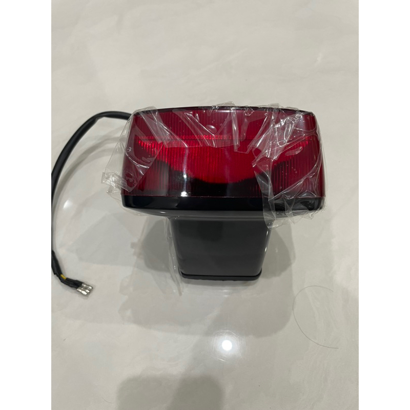 Đèn hậu Yamaha YB125SP