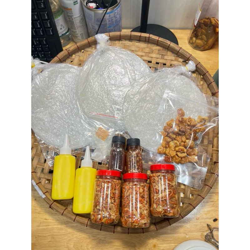 [ COMBO FREESHIP - 15 MÓN ] Bánh Tráng Phơi Sương (Kèm Bơ + 3 Chai Sốt + Hủ Muối Tép Hành Phi + Tóp Mỡ + Muối Béo)