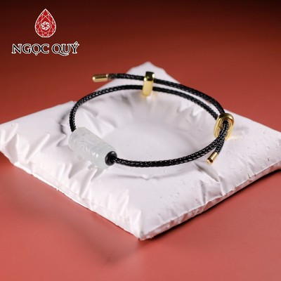 Vòng tay dây thép lu thống đá thạch anh khắc kim tiền 9x16mm - Ngọc Quý
