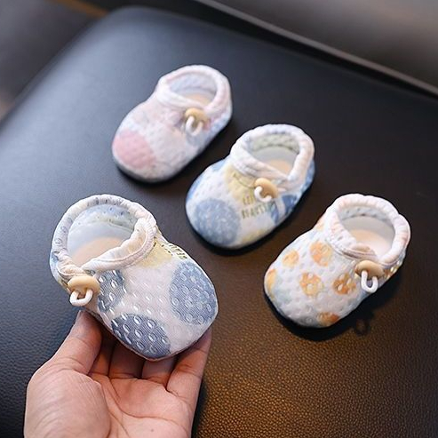 Giày Cho Bé Sơ Sinh Từ 0-12 Tháng Tuổi Đế Mềm Chống Trượt Bốn Mùa Cho Bé Tập Đi
